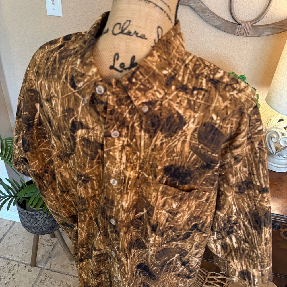 Wrangler Camodog Hunting Brown Ducks & Dog Patterned Button Down Shirt - Picture 4 of 10
